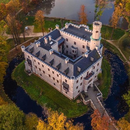 Zamek Karpniki Schloss Fischbach Lomnica  Dış mekan fotoğraf