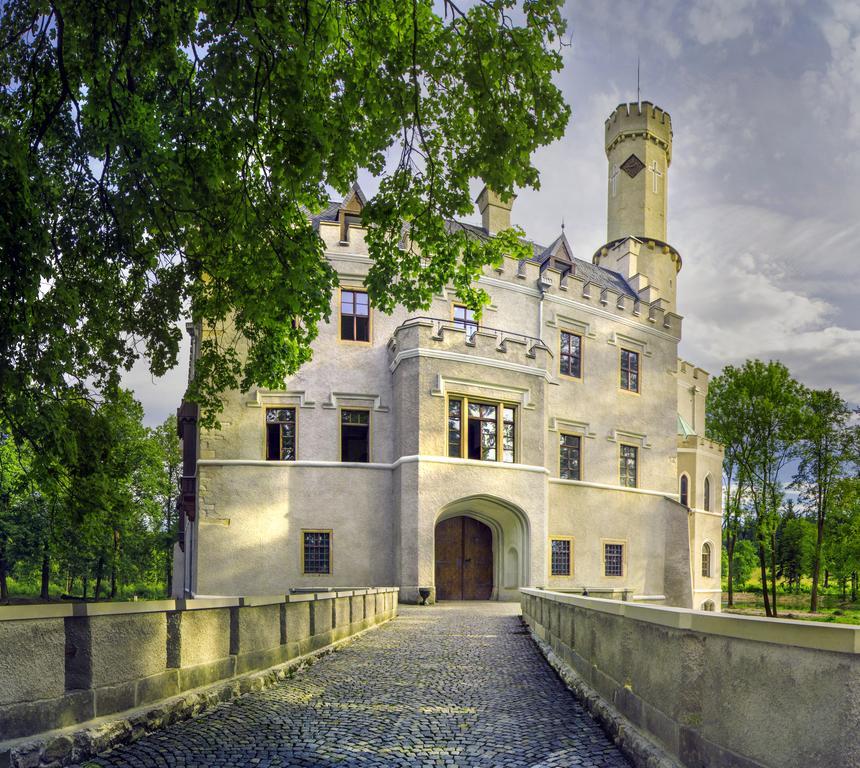 Zamek Karpniki Schloss Fischbach Lomnica  Dış mekan fotoğraf