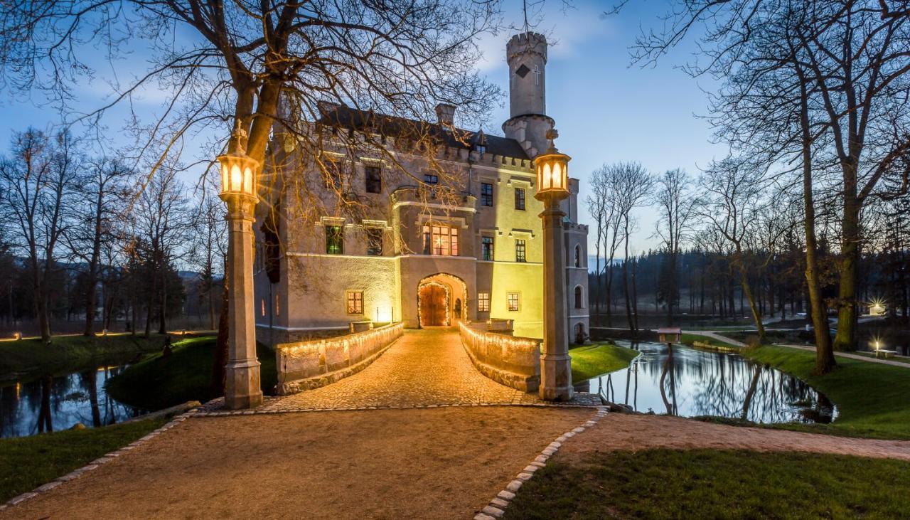 Zamek Karpniki Schloss Fischbach Lomnica  Dış mekan fotoğraf