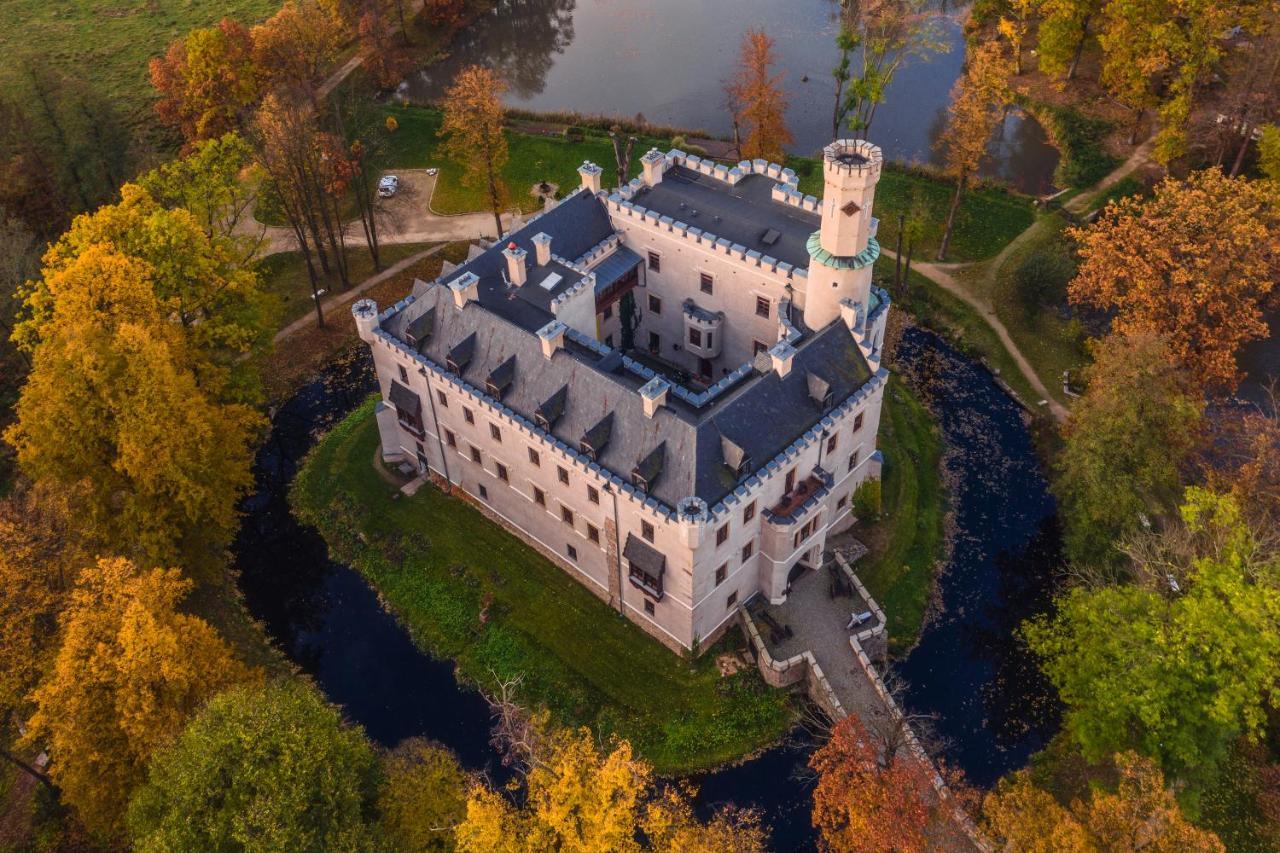 Zamek Karpniki Schloss Fischbach Lomnica  Dış mekan fotoğraf
